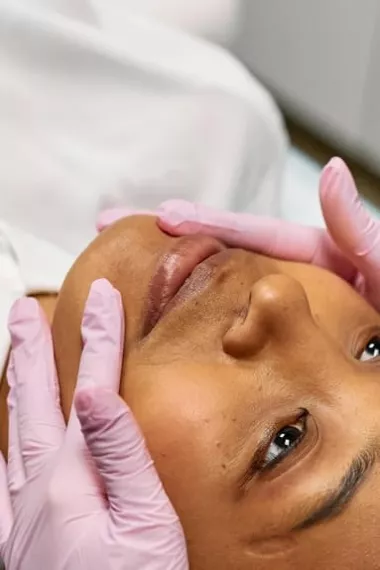 Les injections pour redessiner l'ovale du visage
