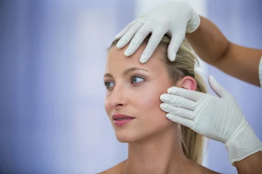 Profiloplastie médicale : l'harmonie du visage sans chirurgie à Marseille & Nice