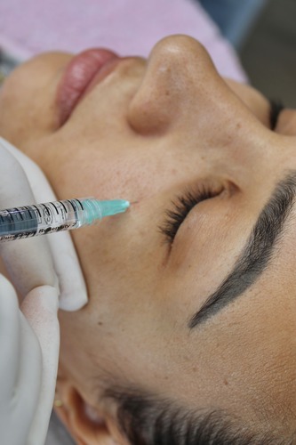 injection cernes